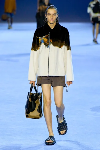Look 47